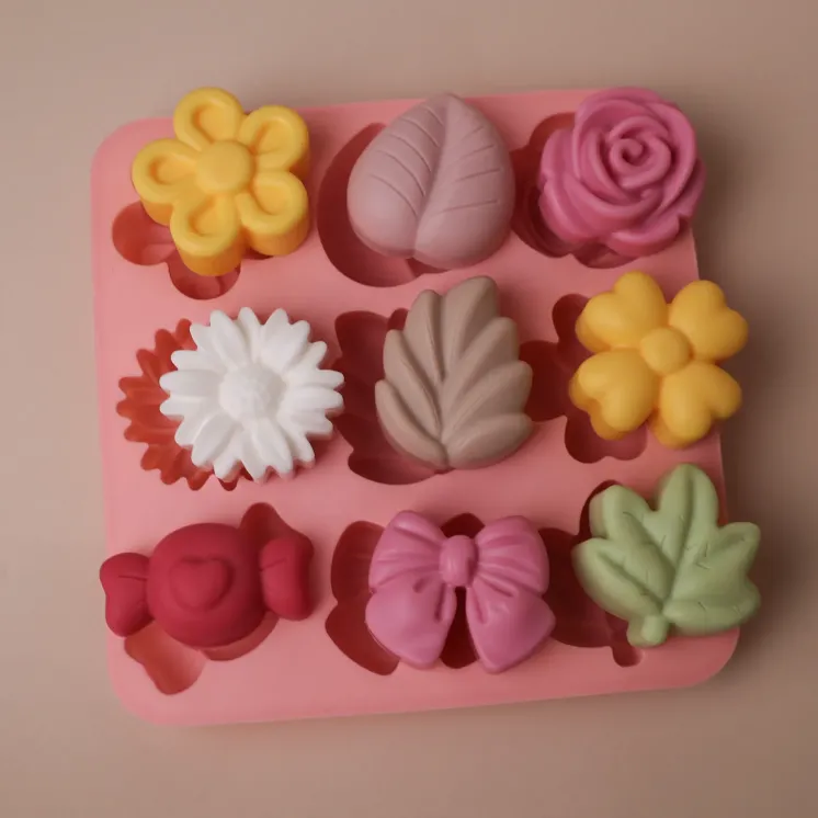 Forma silikonowa do świec i mydełek - Sweet Blossom