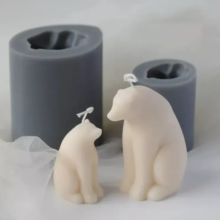 Forma silikonowa do świec sojowych wolnostojących - Mały Niedźwiedź Polarny