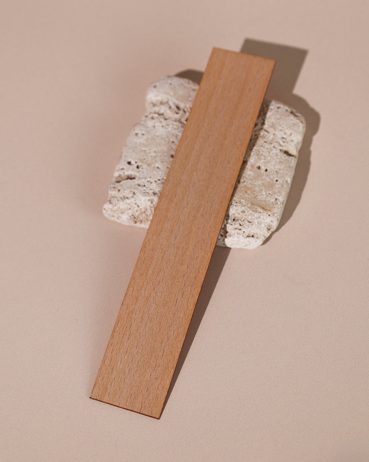 Knot drewniany bukowy cienki 2,5 x 0,06 cm