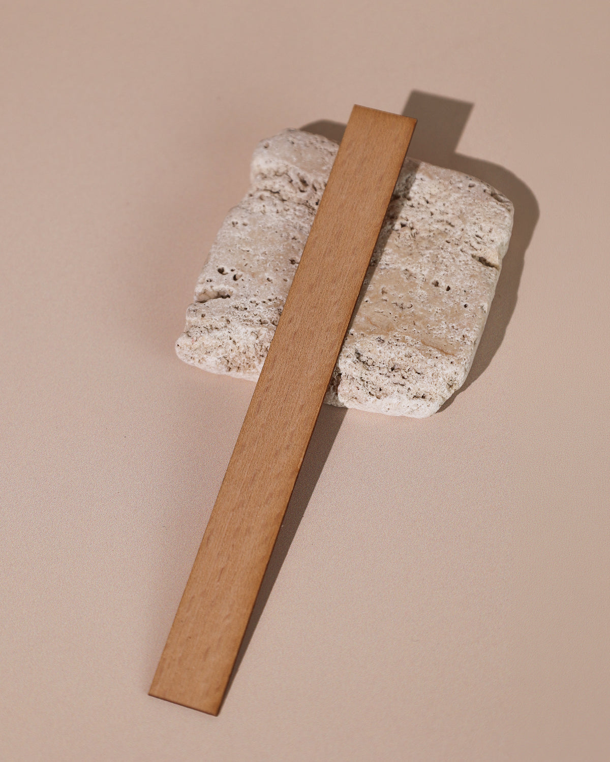 Knot drewniany bukowy 1,5 x 0,1 cm