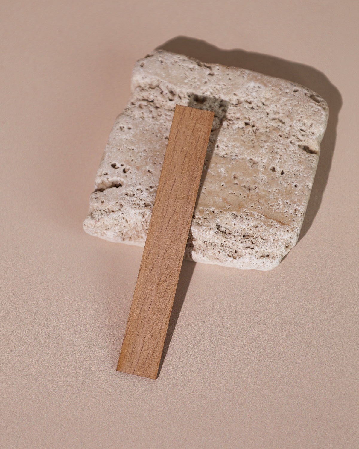 Knot drewniany bukowy cienki 1,2 x 0,06 cm
