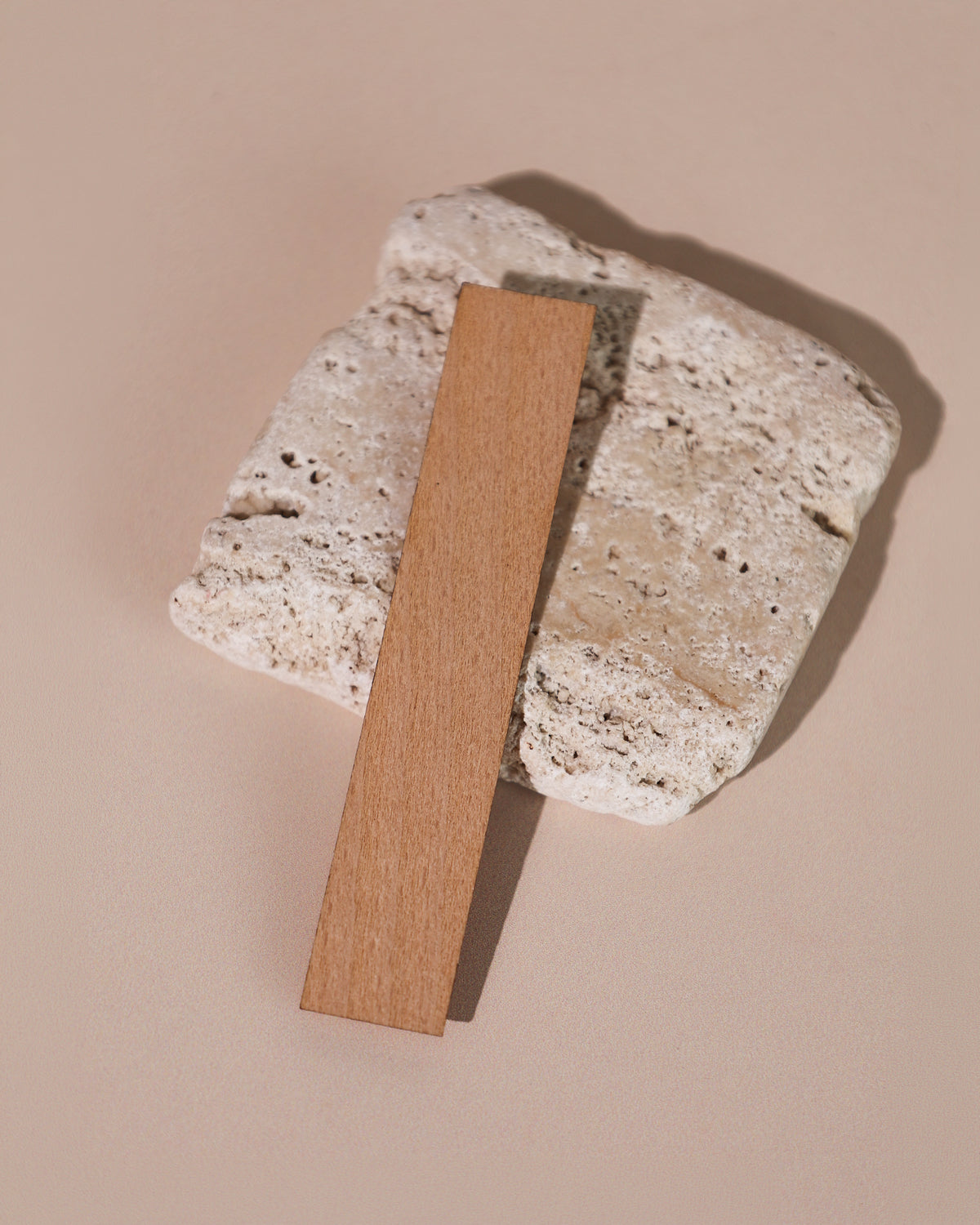 Knot drewniany bukowy 1,5 x 0,1 cm
