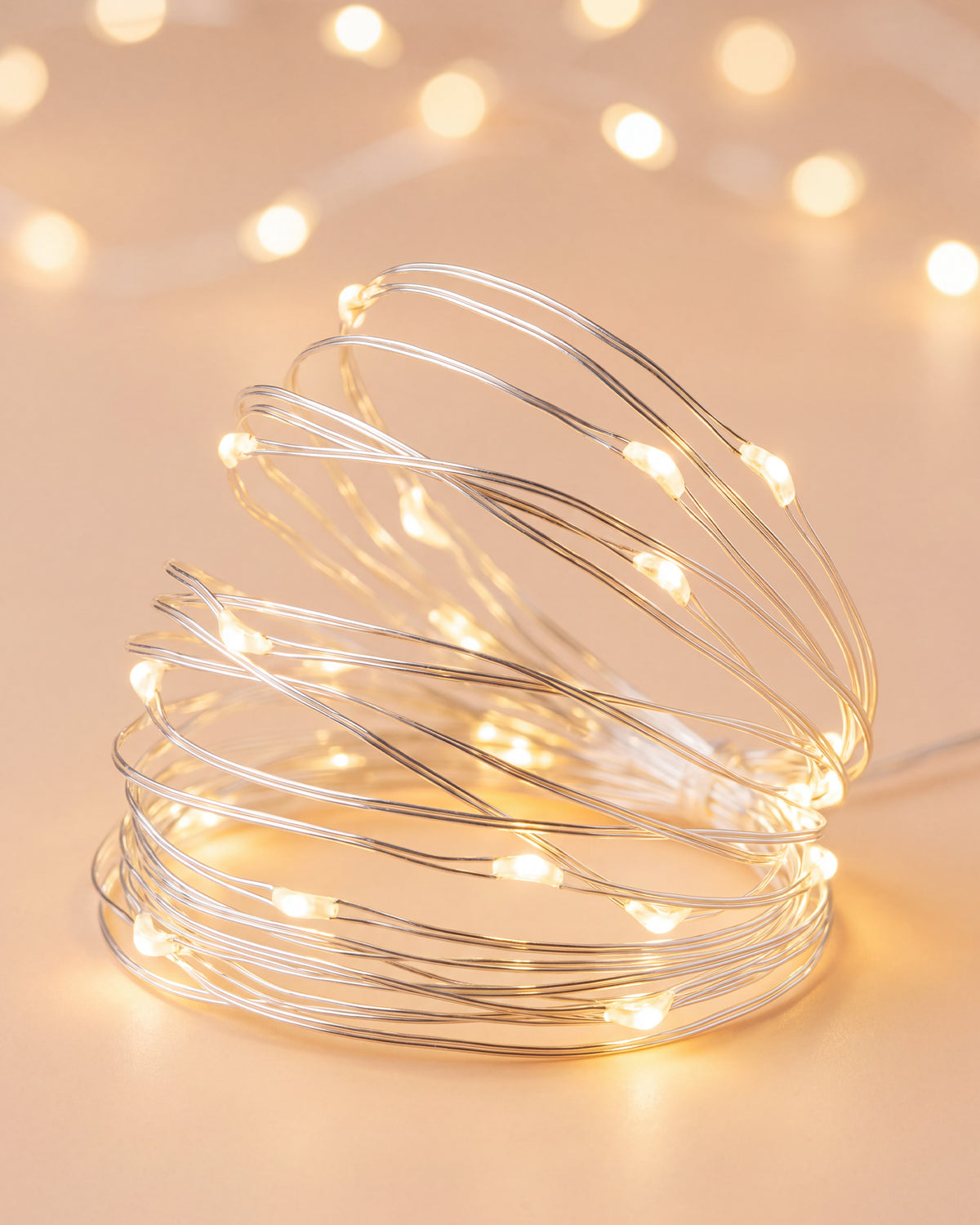 Lampki LED na druciku 5 m 3 x AA - warm white